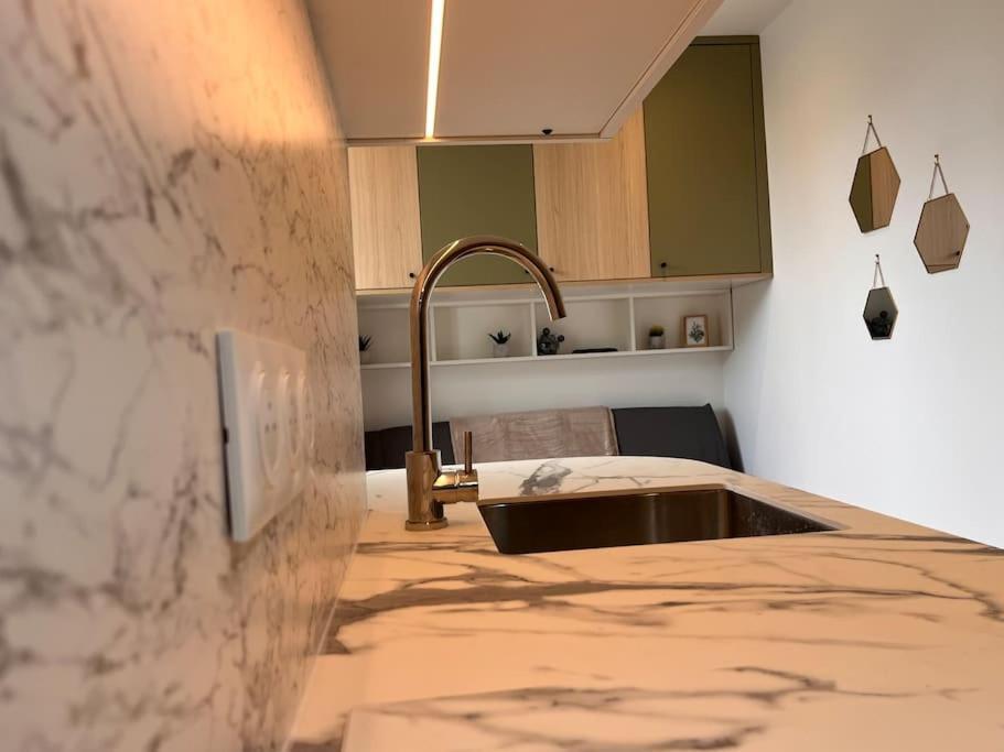 Studio Melun Peaceful Area 5 Min To Train Station Exterior photo